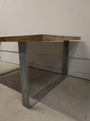 Upea industrial tyylinen ruokapöytä 