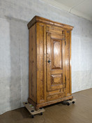 Vaatekaappi 1700-luku