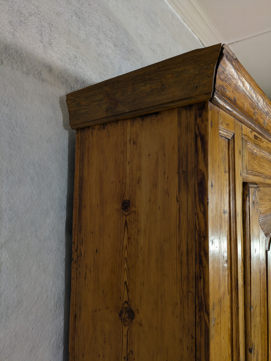 Vaatekaappi 1700-luku