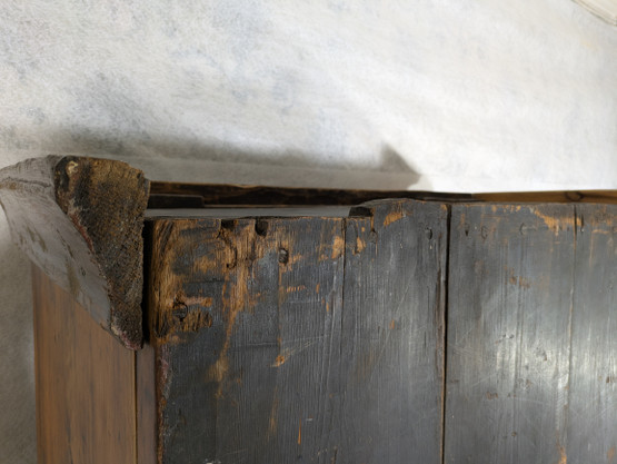 Vaatekaappi 1700-luku