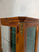 Kaunis Rokokoo vitriinikaappi 