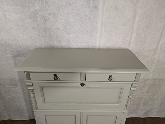 Vanha entisöity klaffilipasto 