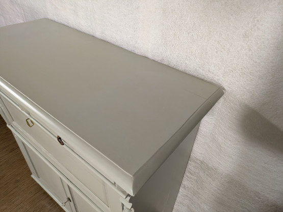 Vanha entisöity klaffilipasto 