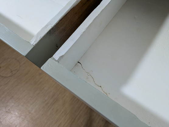 Vanha entisöity klaffilipasto 