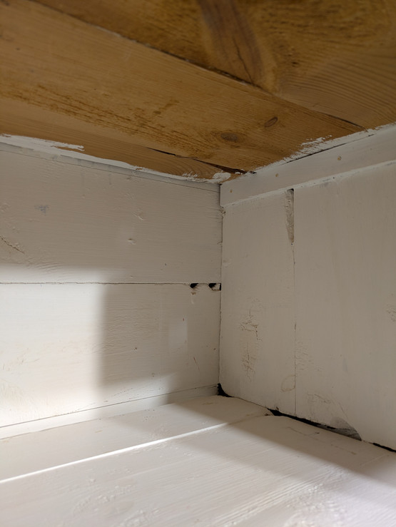 Vanha entisöity klaffilipasto 