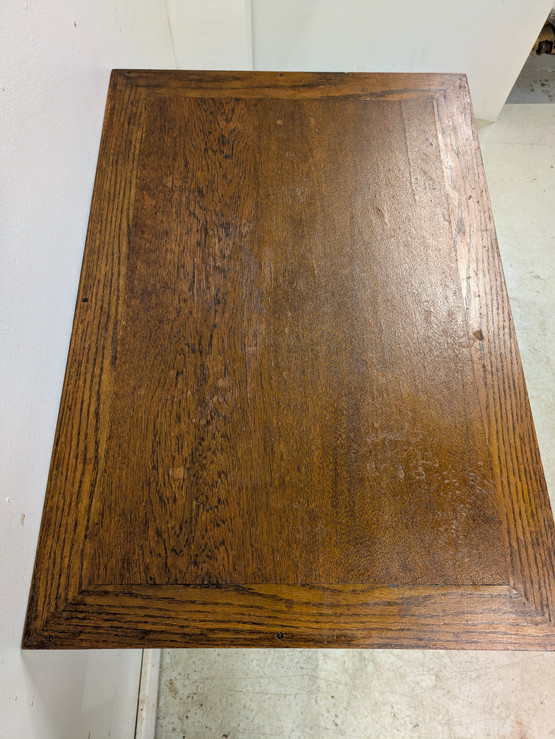 Vanha tamminen pöytä 