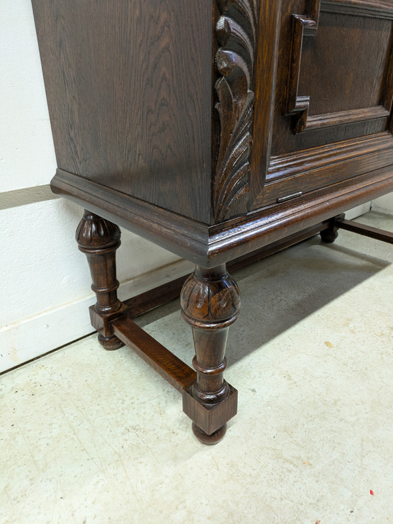 Vanha kaappi 40-luku