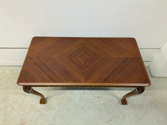 Upea Chippendale sohvapöytä 