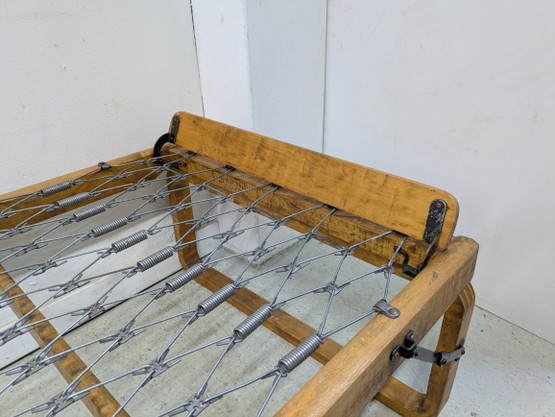 Upea Heteka vintage sänky