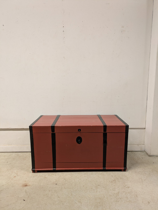 Suuri antiikki arkku 