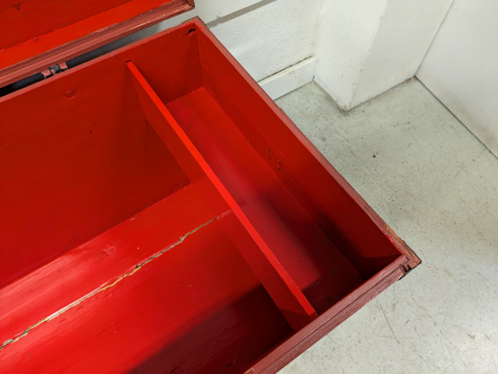 Suuri antiikki arkku 