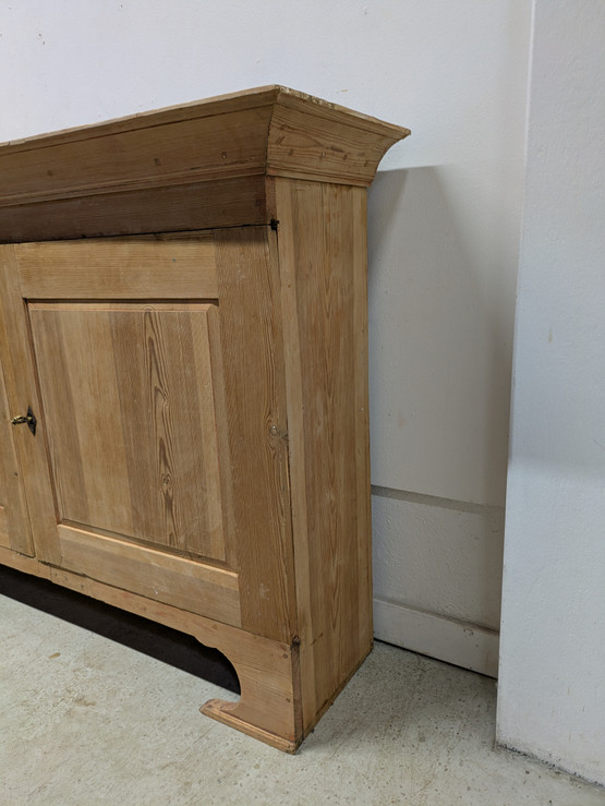 Antiikki kaappi 1800-luku