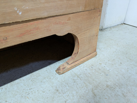 Antiikki kaappi 1800-luku