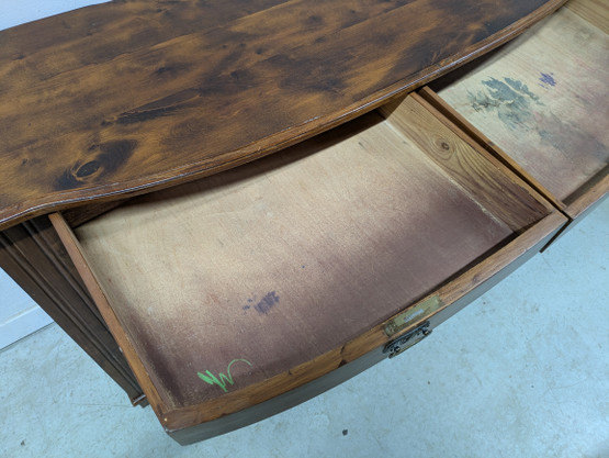 Vanha kaappi / senkki