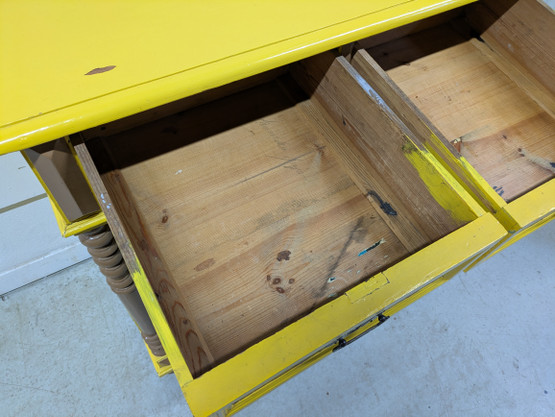 Vanha antiikki lipasto 