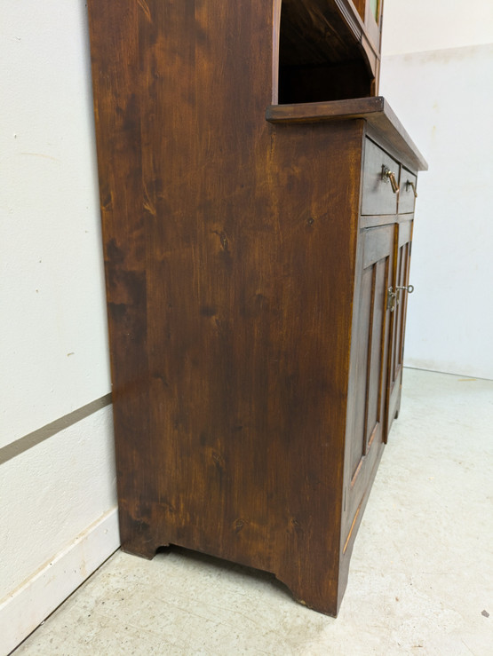 Upea Jugend astiakaappi 