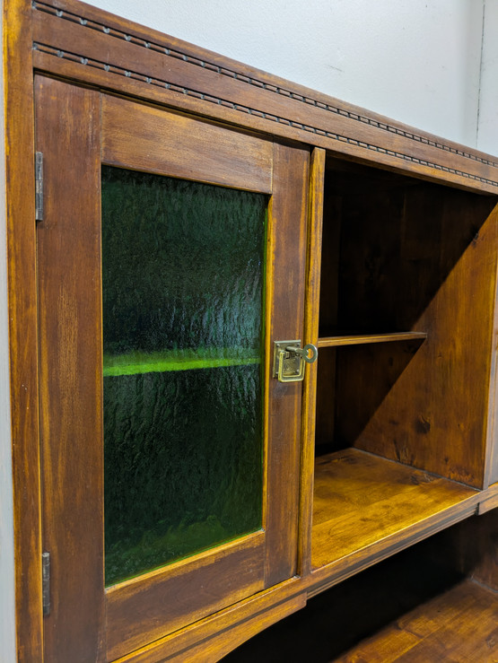 Upea Jugend astiakaappi 