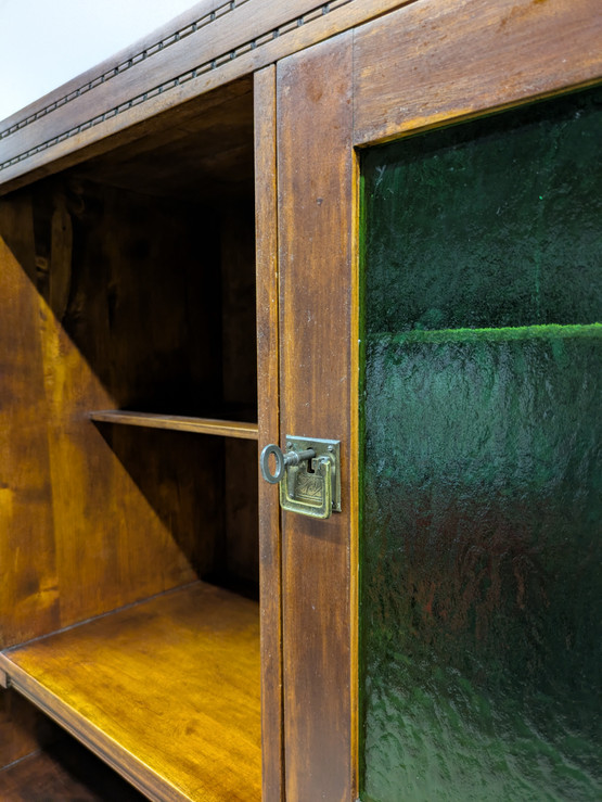 Upea Jugend astiakaappi 