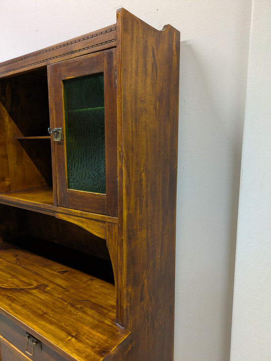 Upea Jugend astiakaappi 