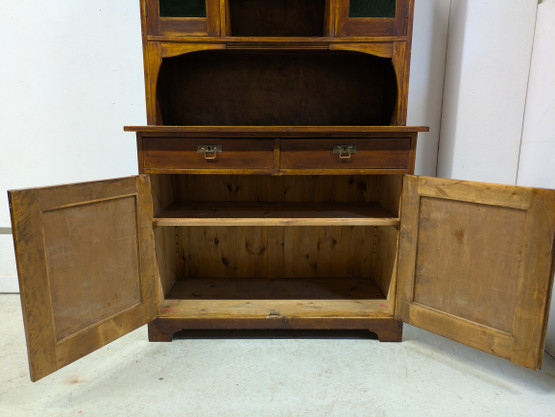 Upea Jugend astiakaappi 