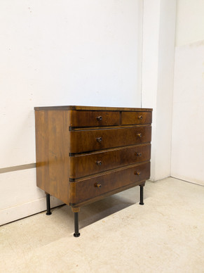 Upea kunnostettu lipasto 40-luku