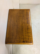 Klassinen lipasto / yöpöytä 