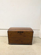 Kunnostettu antiikki arkku