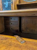 Upea kunnostettu antiikki piironki 