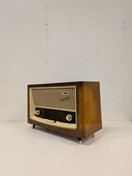 Retro Weimar radio