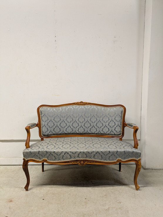 Vanha kaunis Rokokoo sohva