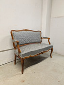 Vanha kaunis Rokokoo sohva