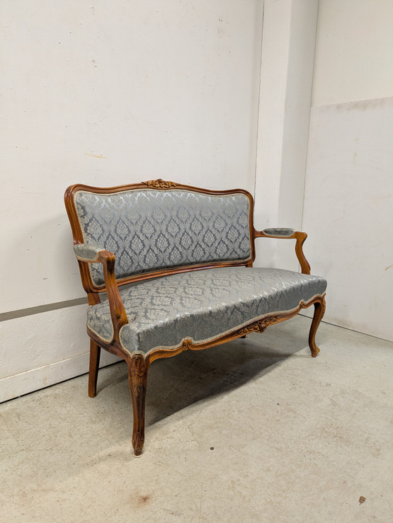 Vanha kaunis Rokokoo sohva