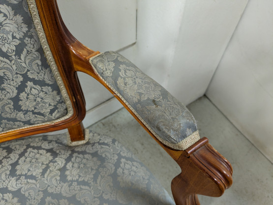 Vanha kaunis Rokokoo sohva