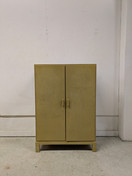 Vanha liinavaatekaappi 