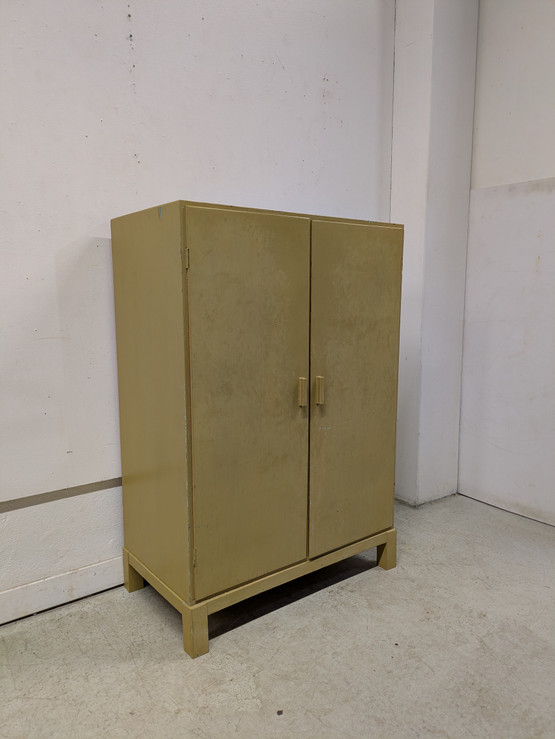 Vanha liinavaatekaappi 