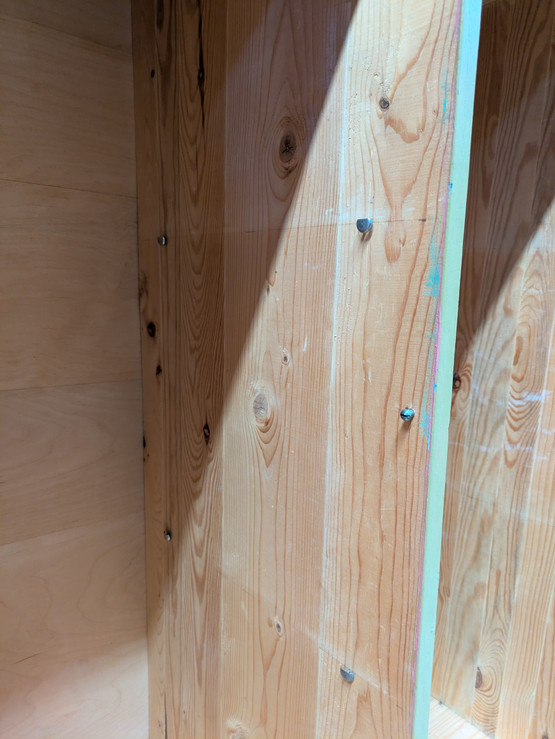 Vanha liinavaatekaappi 