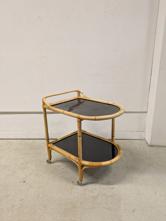 Retro rottinkinen tarjoiluvaunu 60-luku