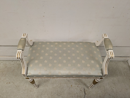 Vanha Kustavilainen penkki