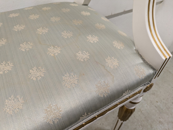 Vanha Kustavilainen penkki