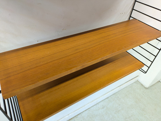 Upea String tyylin hylly 50/60-luku