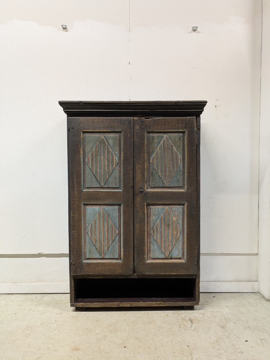 Antiikki kaappi 1700-luku