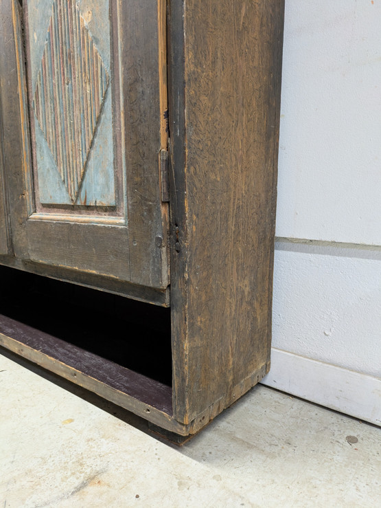 Antiikki kaappi 1700-luku