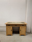 Vanha kirjoituspöytä 