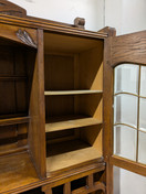 Antiikki astiakaappi 