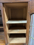 Antiikki astiakaappi 