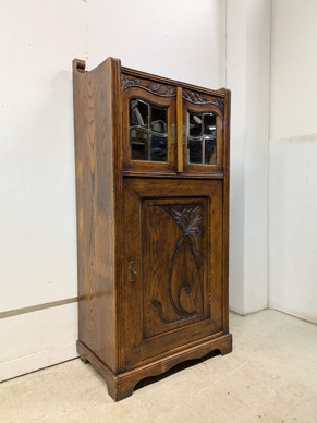 Antiikki vitriinikaappi 