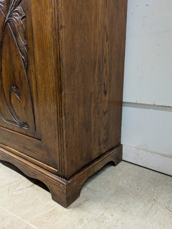 Antiikki vitriinikaappi 