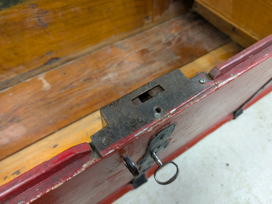 Suuri antiikki arkku 1700-luku