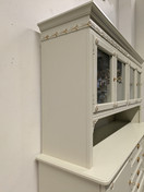 Kustavilainen vitriinikaappi 