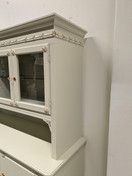 Kustavilainen vitriinikaappi 